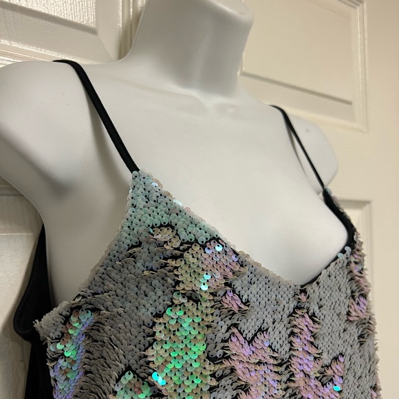 LOGUIN Sequin Tank Top - Picture 5 of 8